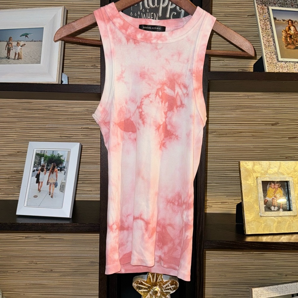 Banana Republic Pink Tie-dye tank top